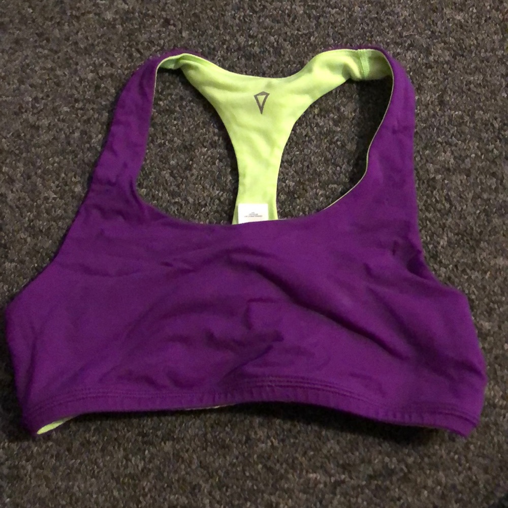 Sports bra ivivva